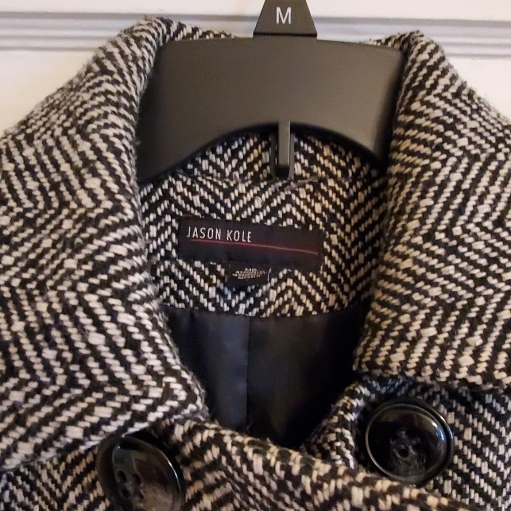 Beautiful Jacket - Picture 2 of 3